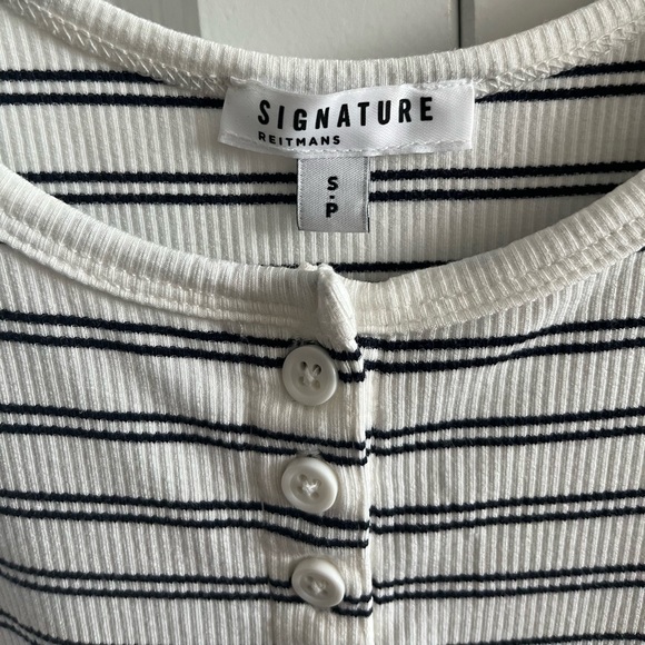 Reitman’s Black and white striped tank top - Picture 2 of 3